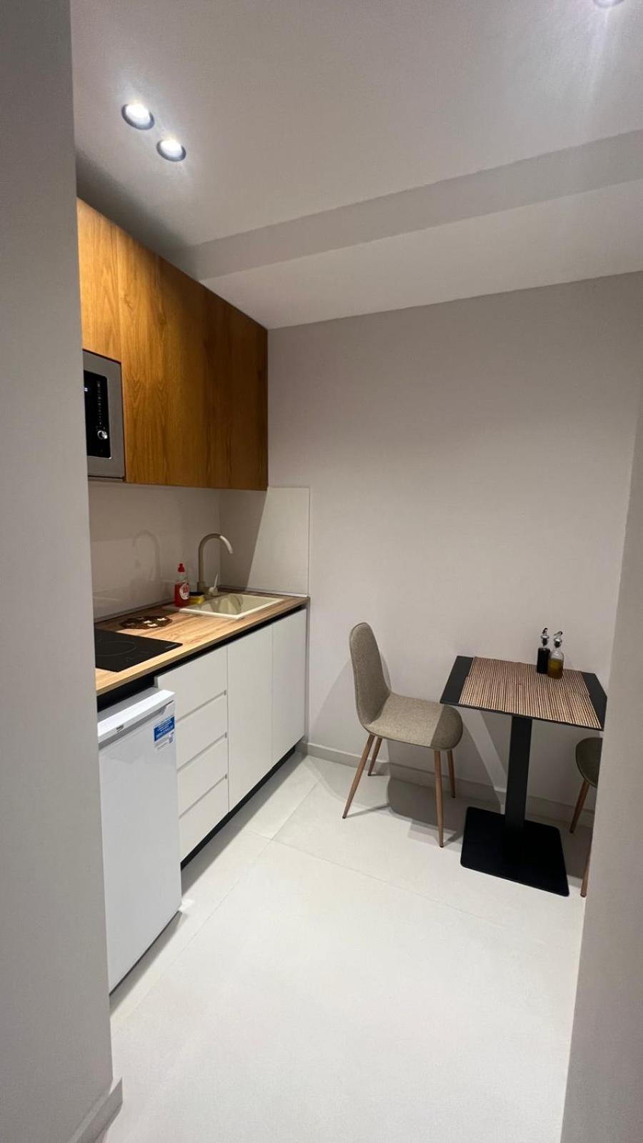 Host Apartament Elio Tirana Zewnętrze zdjęcie
